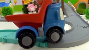 Игрушки Грузовичок Лева и Робокар Поли — Мультики для детей