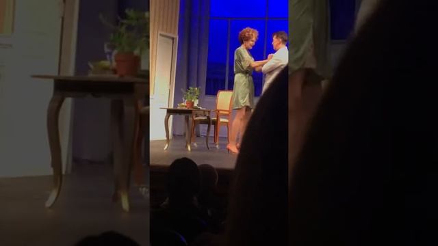 «Близкие люди» Непростая женская доля...