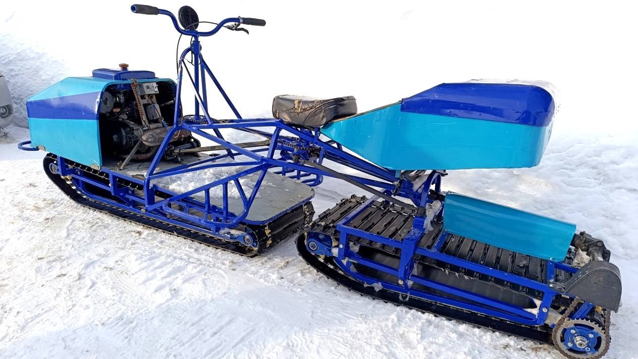 Самодельный двухгусеничный, полноприводный снегоход