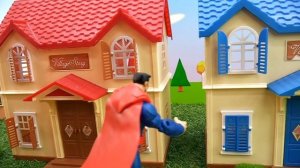 ТукТук Шоу - видео для мальчиков - Супермен учится у Мастера Тук-Тук.