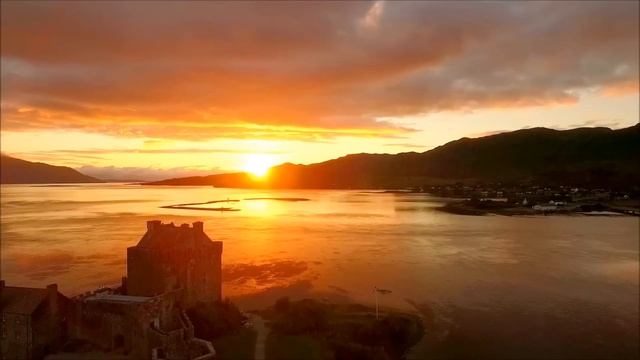 August Sunset at Eilean Donan Castle смотреть онлайн