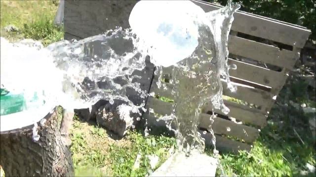 Aranyik Hybrid Cleaver Machete vs. Water Jugs смотреть онлайн