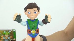 Маша и игрушки. Развивающее видео про игрушку Три Фу Том.