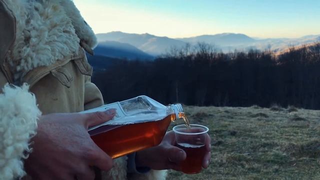 ОТДЫХ В ГОРАХ | СТЕЙКИ | ДЕКАБРЬ смотреть онлайн