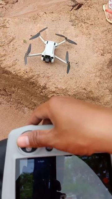 Drone DJI Mini 3 Pro របៀបដំណើរការម៉ាស៊ីនដ្រូនមុនបង្ហោះឡើងលើ💚 #shorts #DJIMini3pro #DroneVideo смотреть онлайн