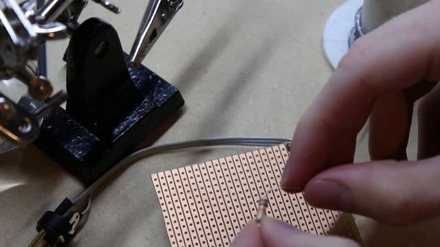 How to Use a Headset Microphone on a XLR Mixer Board смотреть онлайн