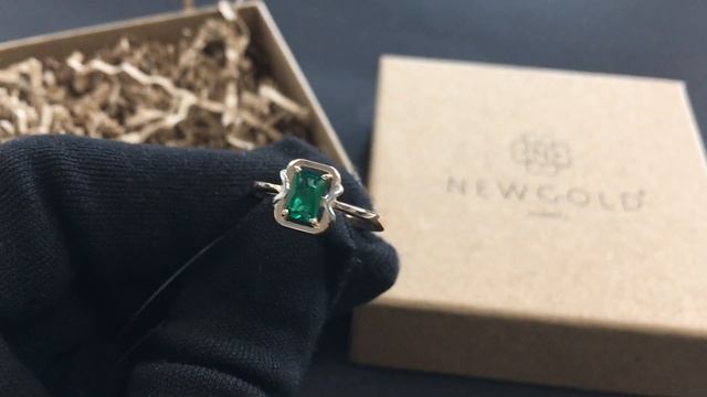 !Кольцо 3107 из красного золота 585 пробы с изумрудом ГТ смотреть онлайн