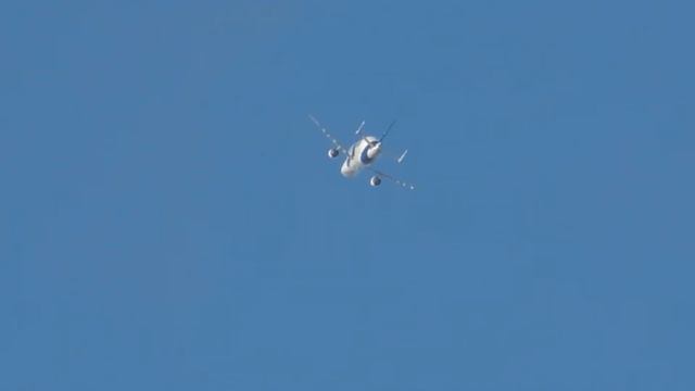 Airbus Beluga 5 wing carrying Cargo Plane circling over Dee Estuary Flint Flintshire Wales 23.2.22 смотреть онлайн