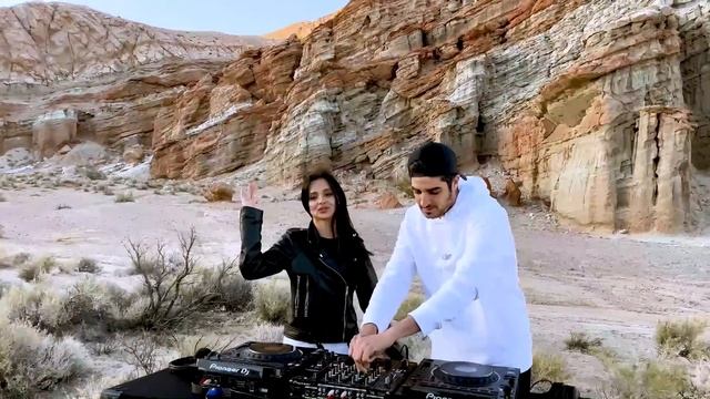 A2Z & Korolova - Live @ Red Rock, California, USA "Ghost Lead" смотреть онлайн