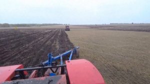Пахота полей на К-744Р3. Странный дождь.