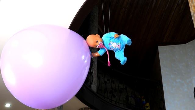 Видео игры - Кукла Беби Бон и Воздушные Шарики! – Мультики для детей с игрушками Baby Born смотреть онлайн