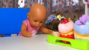 Смешные видео игры - Малыш БЕБИ БОН съел все Пироженки! – Новые мультики для детей с Baby Born