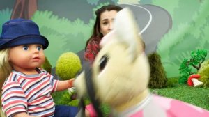 Беби Бон Эмили гуляет в лесу. Видео для детей Как Мама. Играем в куклы Беби Бон