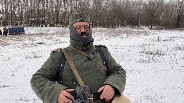 Немецкий солдат с советским ППШ, что вермахт делал с захваченным у нас оружием? смотреть онлайн