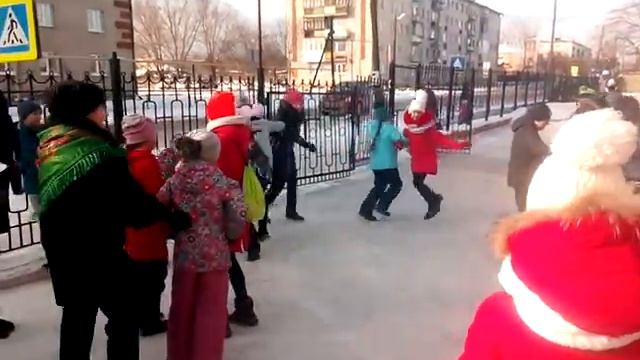 Хоровод на масленице ,Школа н8 посёлок Буланаш смотреть онлайн