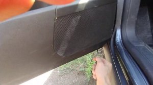 Снятие передней обшивки двери на Фольксваген Пассат Б6