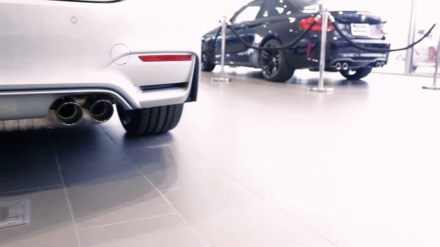BMW M4 смотреть онлайн