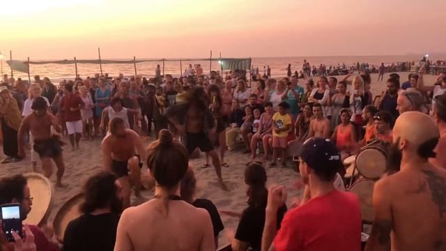 Гоа) Барабаны) пляж Арамболь) смотреть онлайн