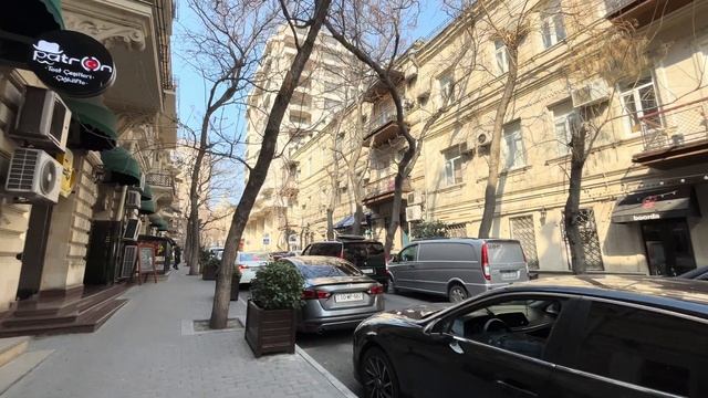 ЦЕНТР БАКУ.УЛИЦА ГОГОЛЯ.УЛИЦА НИЗАМИ#azerbaycan#baku#travelvlog смотреть онлайн