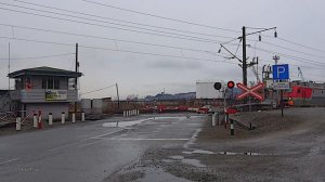 Railway. Railroad Crossing. E-locomotive 3ES5K & Mixed freight train/Ж/д переезд. 3ЭС5К со смешанны