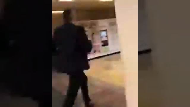 Михаил Литвин, украл из магазина своии же вещи смотреть онлайн