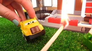 Машинки и видео для детей - Спички детям не игрушка