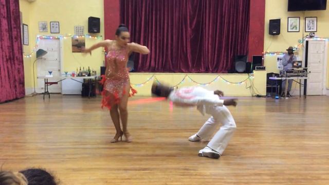 Golden Flame Dance Company Temi & Aletta Pro Salsa @Chiquitoteamband Que Rico La Ponen
