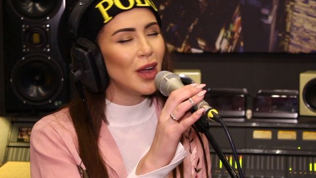 Ed Sheeran Shape of you смотреть онлайн