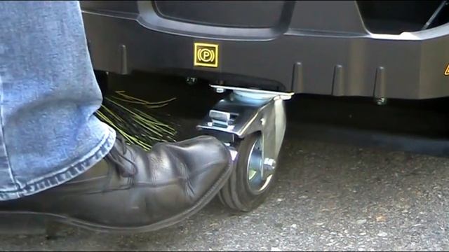 Karcher KM 75/40 W Operation Training: Parking brake смотреть онлайн
