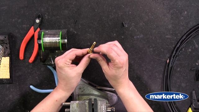 Neutrik silentPLUG Instrument Cable Build смотреть онлайн