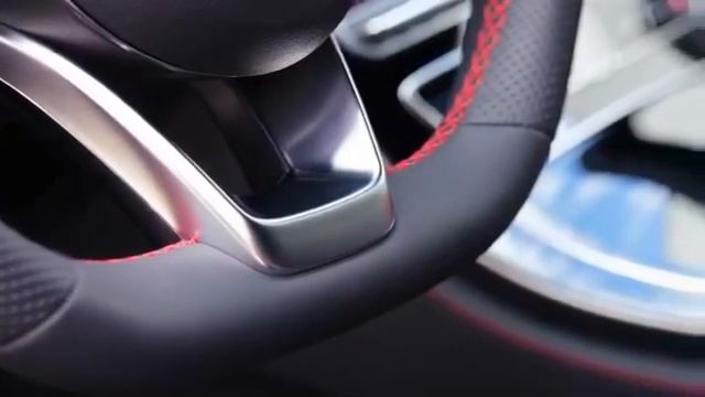 The new Mercedes-AMG E 43 4MATIC Estate - Interior смотреть онлайн