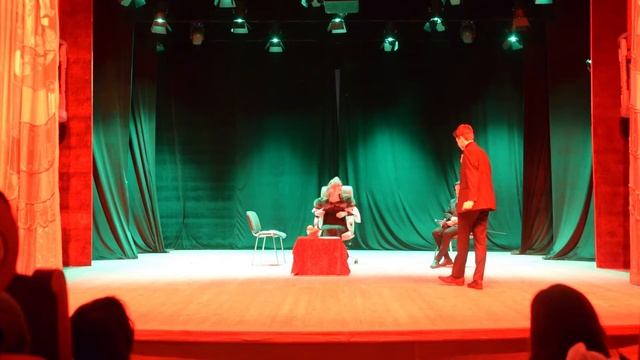 Юношеский театр "ОСА" (Белгород) - История про... (часть 1) (15.02.2020) смотреть онлайн