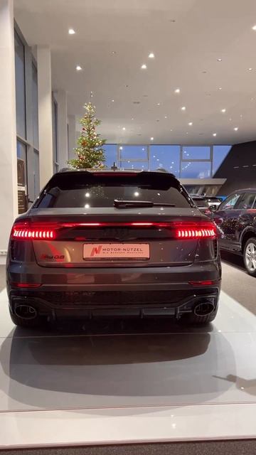 Audi RS Q8 Light Show 🖤🔥😈 смотреть онлайн