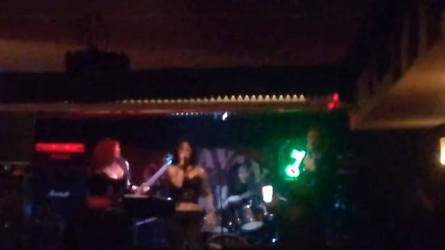 Amazon Band L Love Rock'n Roll Live Taksim Caravan Rock Bar