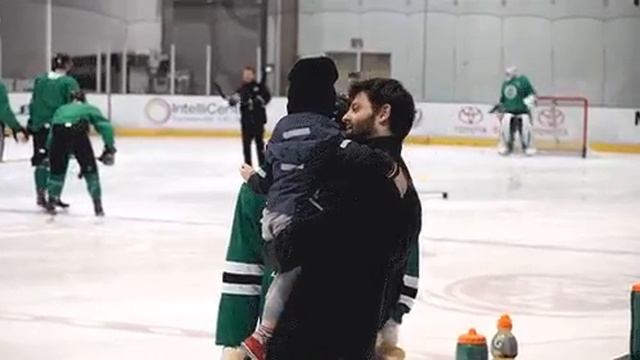 Radulov on ice with his son смотреть онлайн