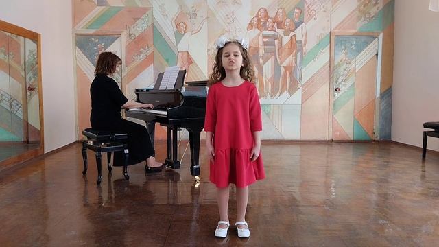 Казаки в Берлине
Музыка Даниил и Дмитрий Покрасс, слова Ц. Солодарь 
Исполняет Калинина Дарья 8 лет