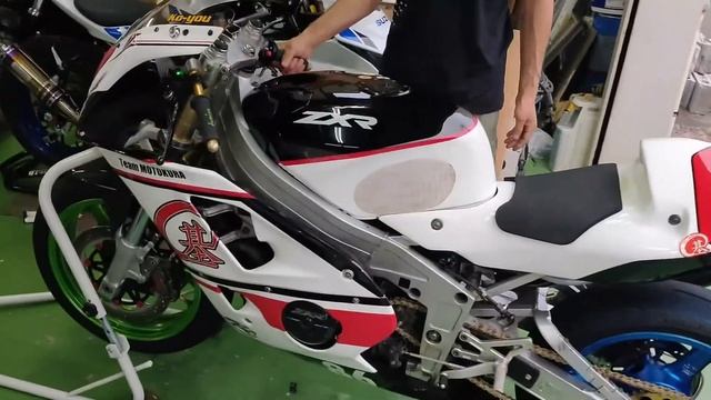 【ZX4】不動車復活?!　～ガレージの隅の荷物 смотреть онлайн