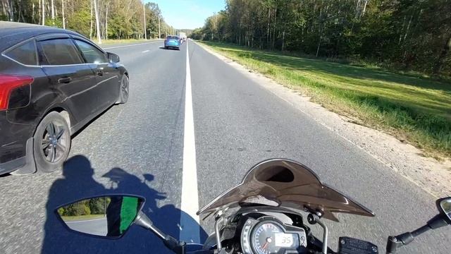 Гружёный самосвал собрал вереницу😯