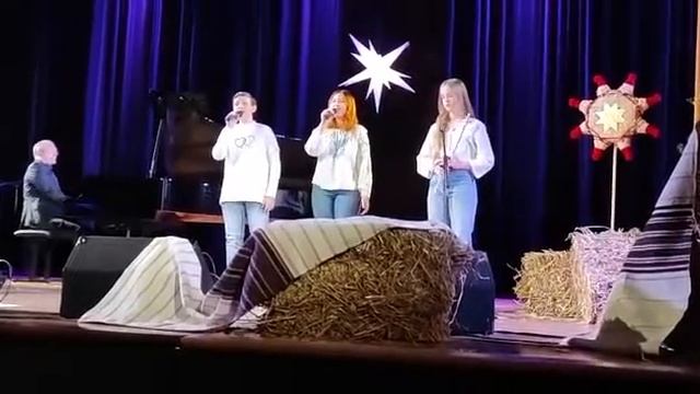 Theodor&Mirra&Dzvinka. Небо і Земля смотреть онлайн