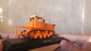 ДТ-75М. Обзор модели 1:43 (12-й номер). Тракторы: История, люди, машины.