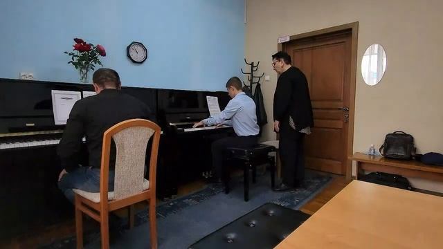 Урок №11. "Работа над звуком" старшие классы музыкальной школы. смотреть онлайн