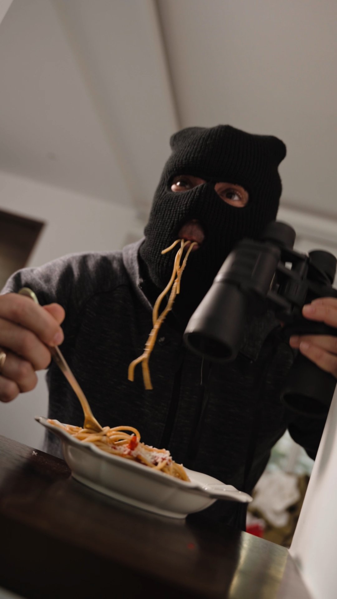 СЕРИАЛ ОБ АНГЛИЙСКОМ! смотреть онлайн