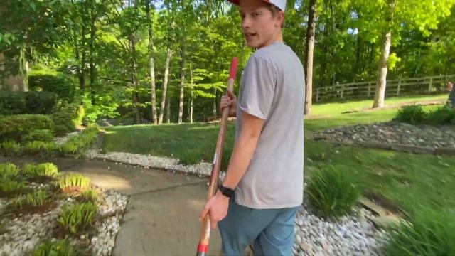 Why is Tennessee Dirt SO STICKY? смотреть онлайн