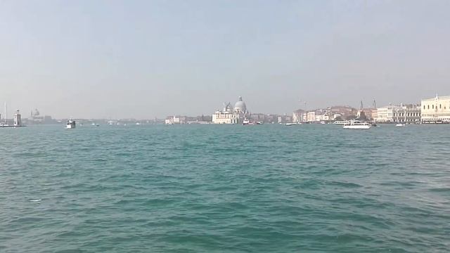 Прогулка на катере в Венецию на Карнавал 2019!