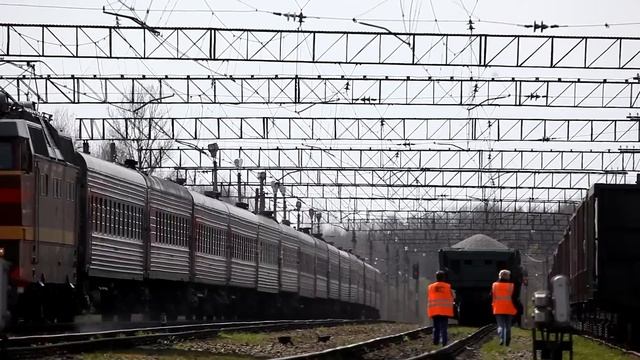 [RZD] ChS2T-955 with a train Moscow - Saint-Petersburg / ЧС2Т-955 с поездом Москва - Санкт-Петербур смотреть онлайн
