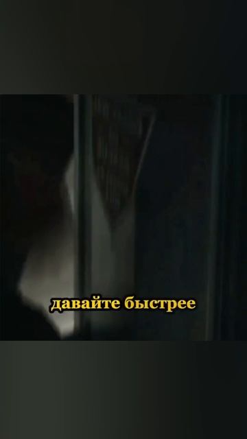 Людей затягивает в зерно и никто не может им помочь смотреть онлайн