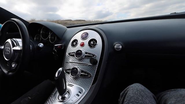Going For A Ride With The Stradman In His Bugatti смотреть онлайн