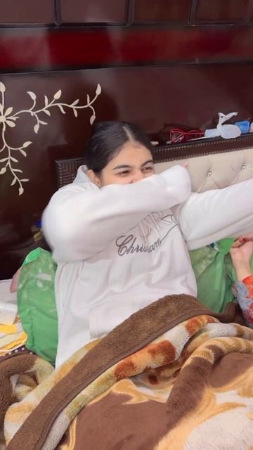 DIOR ki hoodie k saath esa kyu hua 🥲🥲 #ashortaday #minivlog #tranding #shorts смотреть онлайн