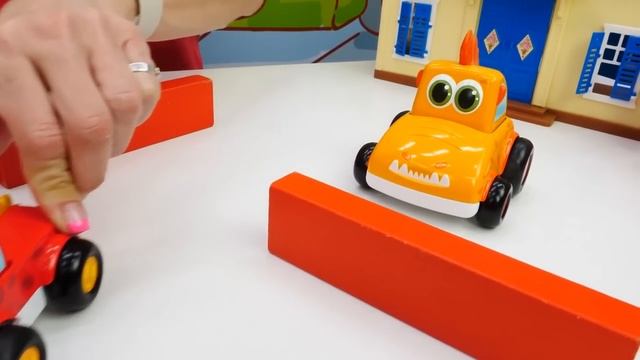 Машинки в аквапарке! Веселые игры для детей Капуки Кануки. Видео для малышей про цвета и буквы смотреть онлайн