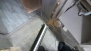 Как выкрутить саморез, если это не получается классическим способом. Годный лайфхак.